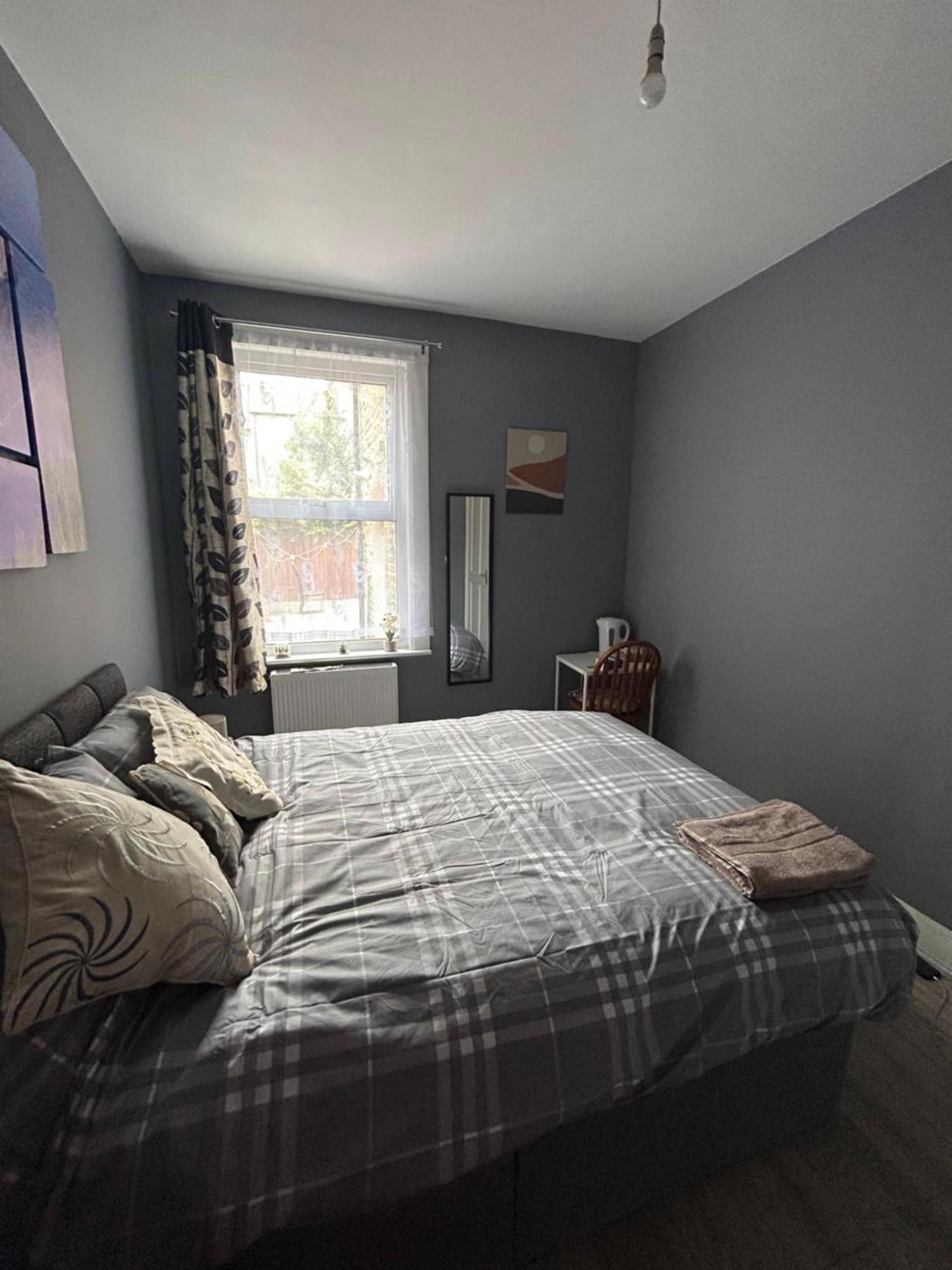 Hatton Homes: Tottenham London Exterior photo